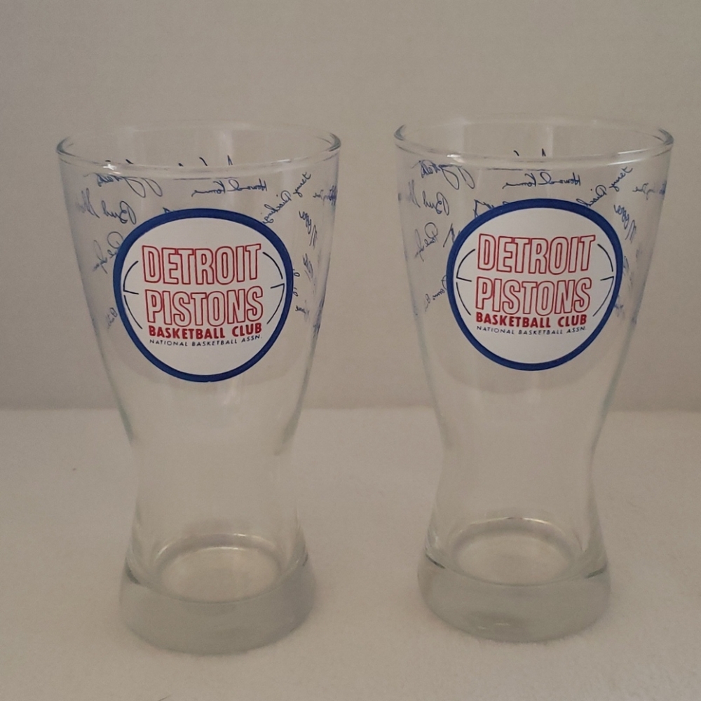 NBA Vintage Detroit Pistons Beer Glasses Set of 2